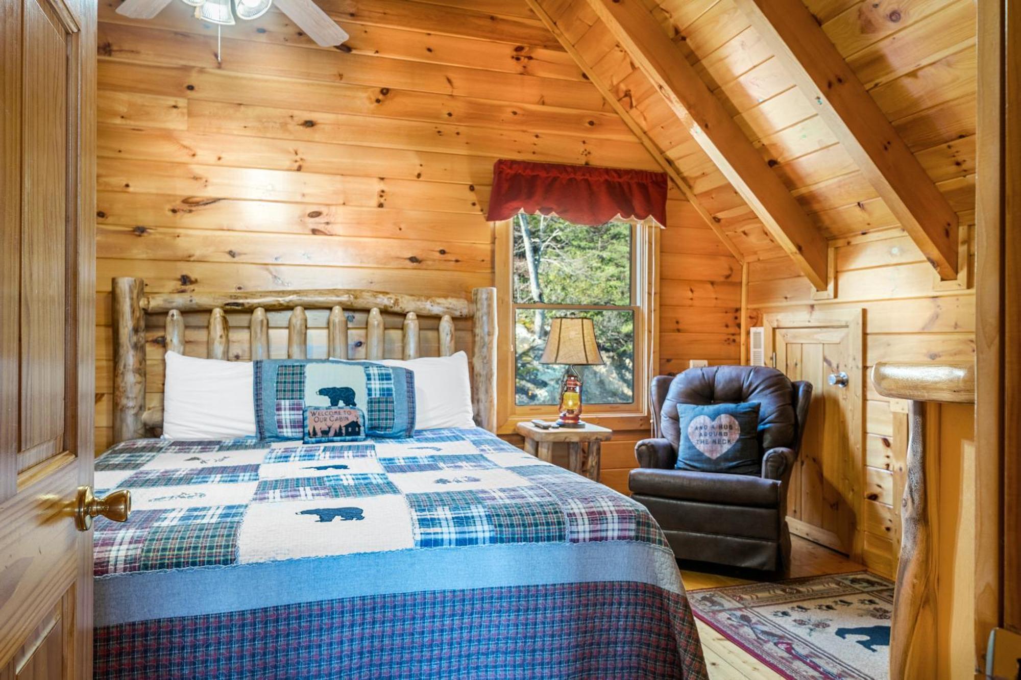 A Higher Calling, 1089 Of Free Area Attraction Tickets For Each Paid Day, Dollywood And More! Pigeon Forge Ngoại thất bức ảnh
