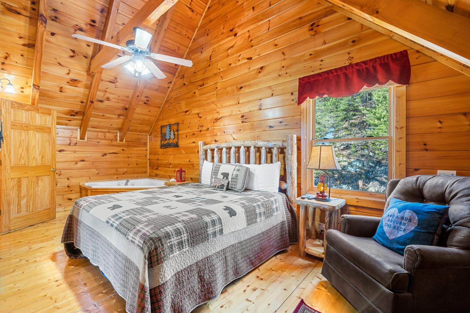 A Higher Calling, 1089 Of Free Area Attraction Tickets For Each Paid Day, Dollywood And More! Pigeon Forge Ngoại thất bức ảnh